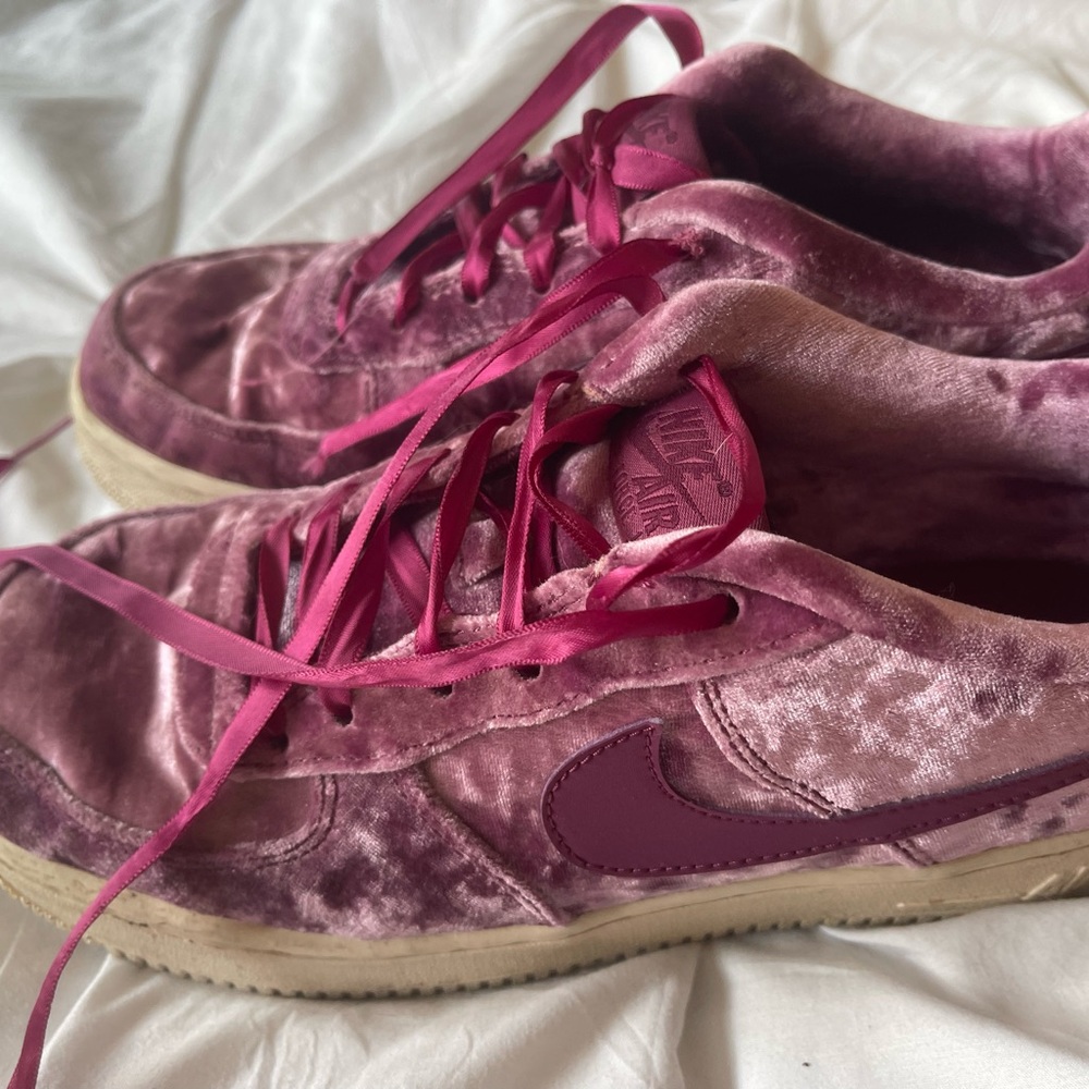 Nike Pink Velvet sneakers!